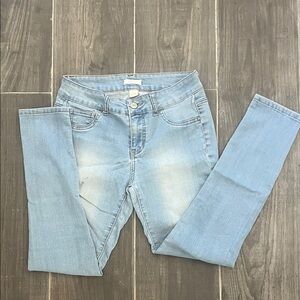 Blue Asphalt Light Wash Skinny Jeans